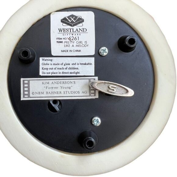 Kim Anderdon Forever young snow globe “Pretty girl is like a melody” Tune - Picture 3 of 4